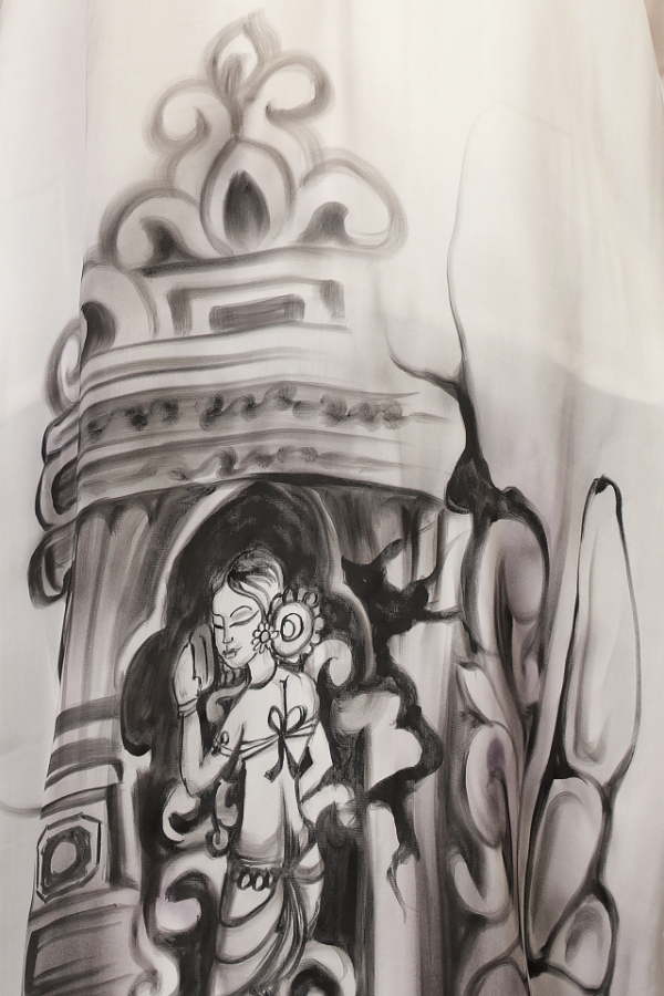 Khajuraho Kurta in Black and White (Hand Painted) - Image 4