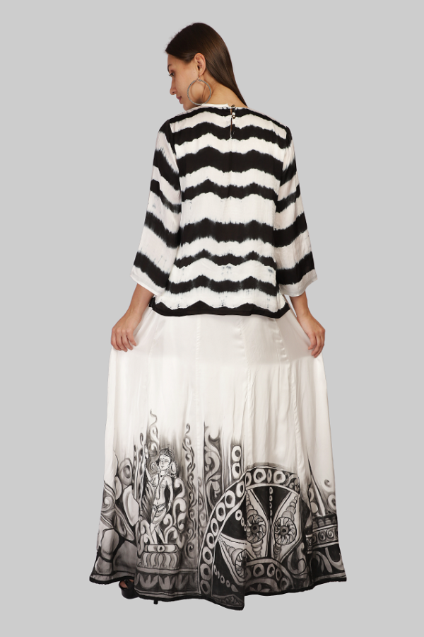 Hand Painted Khajuraho themed Lehenga (Long Skirt) with a Shibori Blouse - Image 4