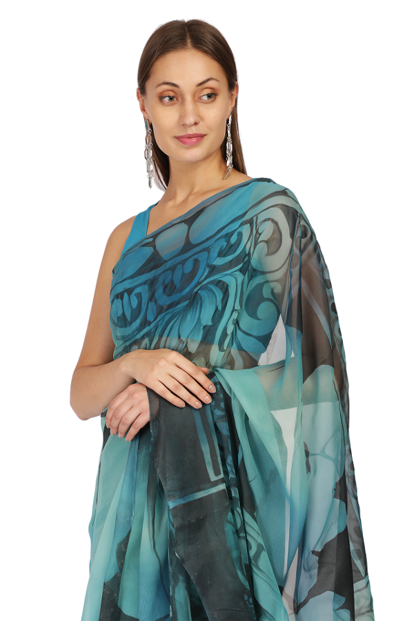 Teal Saree in Khajuraho Theme with hand painting - Image 3