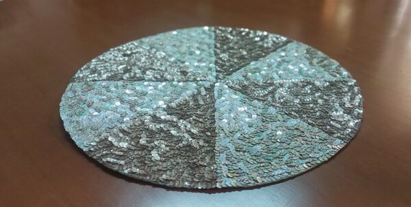 Gold Round Placemat - Image 3