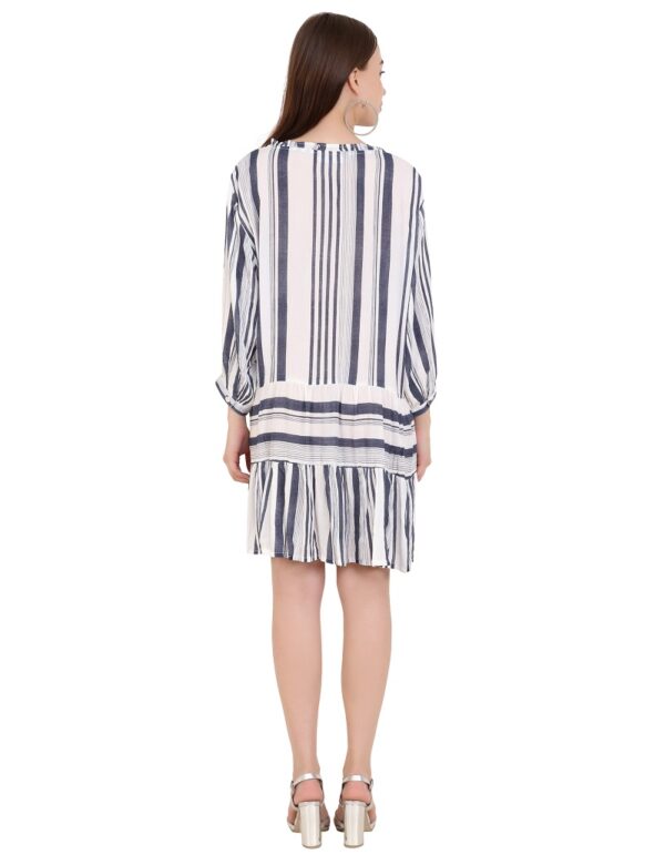 Fun dress in stripes - Image 6