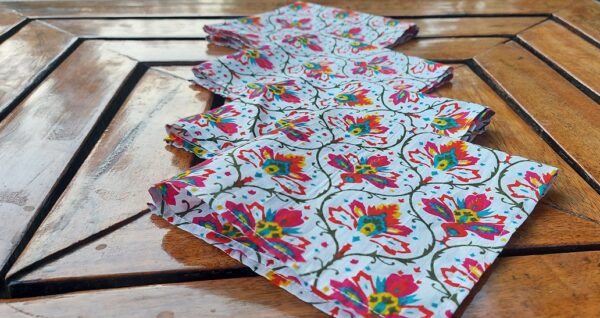 Floral garden Napkins - Image 3